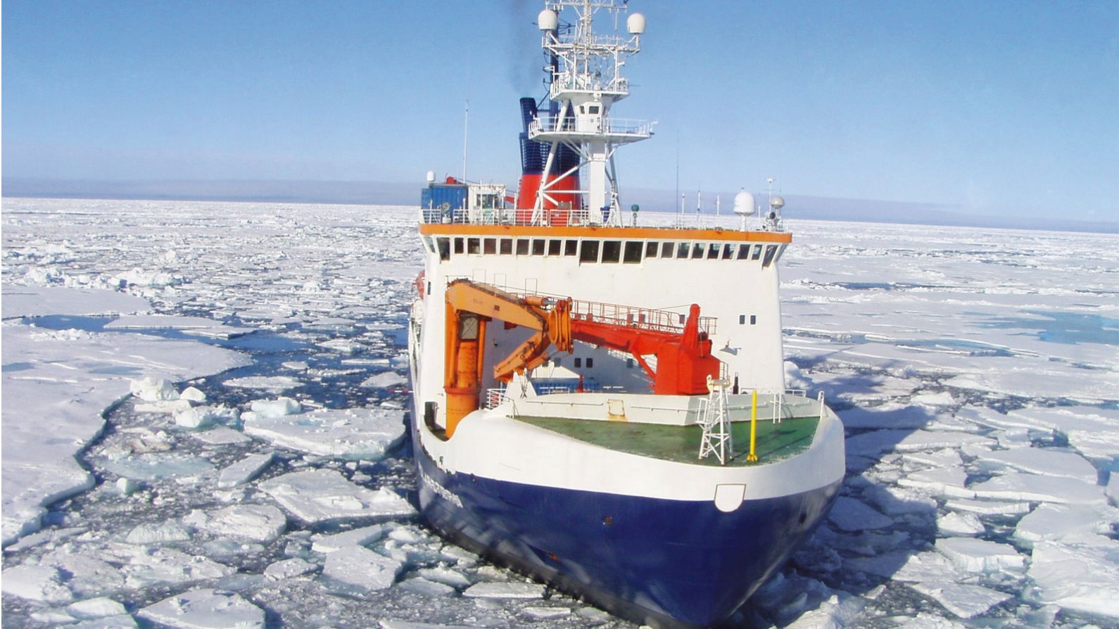 Innovative offshore vessels for Arctic environment